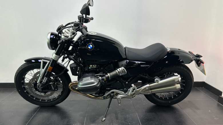 BMW R12 (24MY)